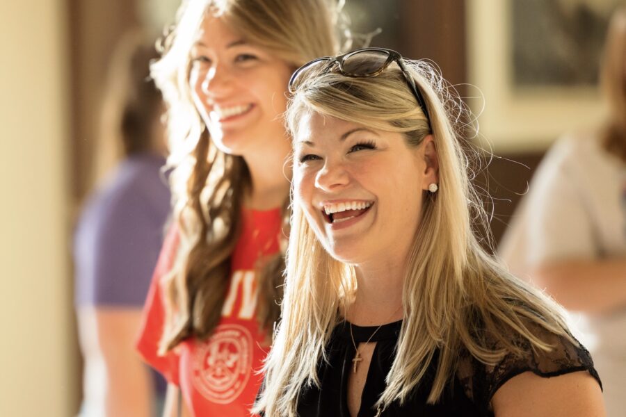 mom and daughter at orientation